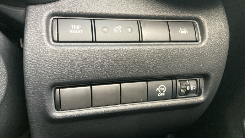 Nissan Juke 1.0 DiG-T 114 N-Connecta 5dr DCT Petrol Hatchback